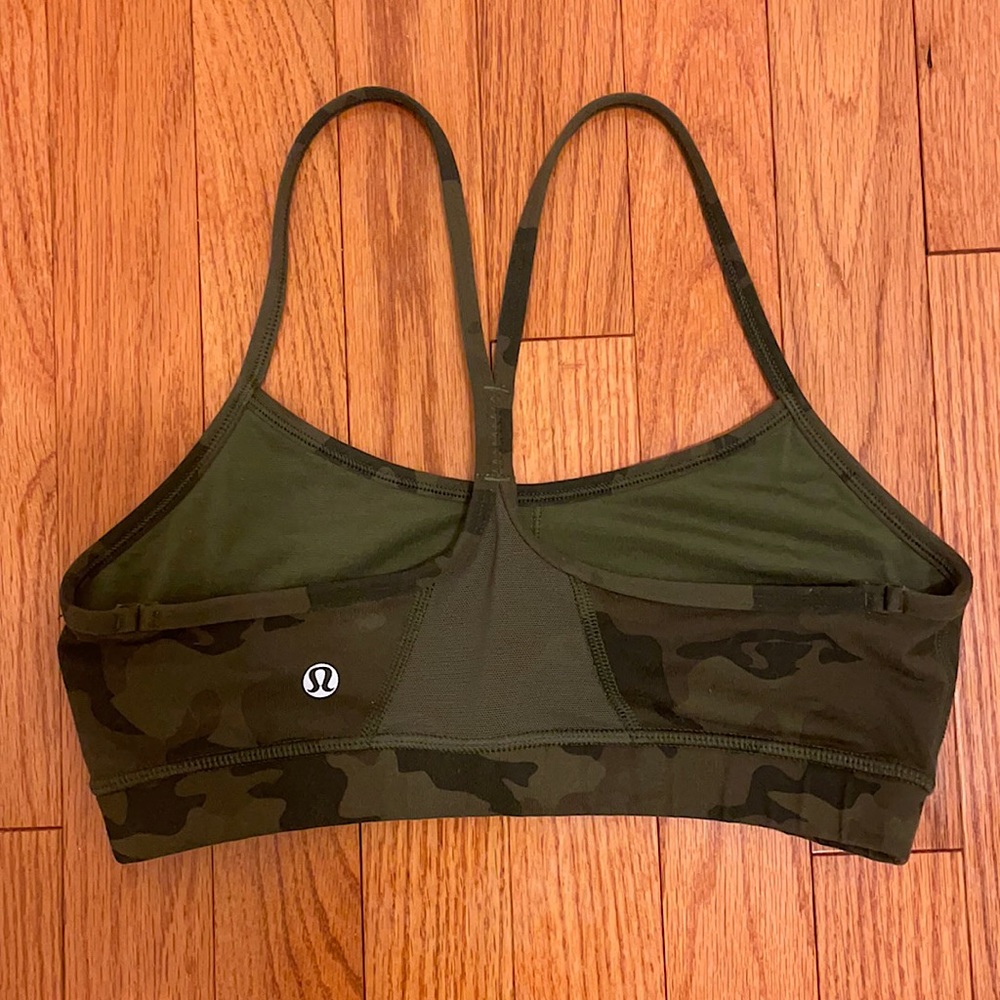 Lululemon sports bra